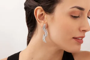 RAGGI EARRINGS