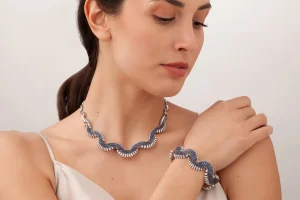 RAGGI NECKLACE