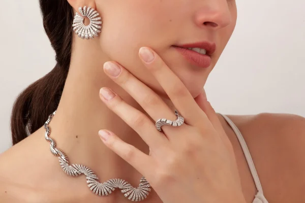 RAGGI RING